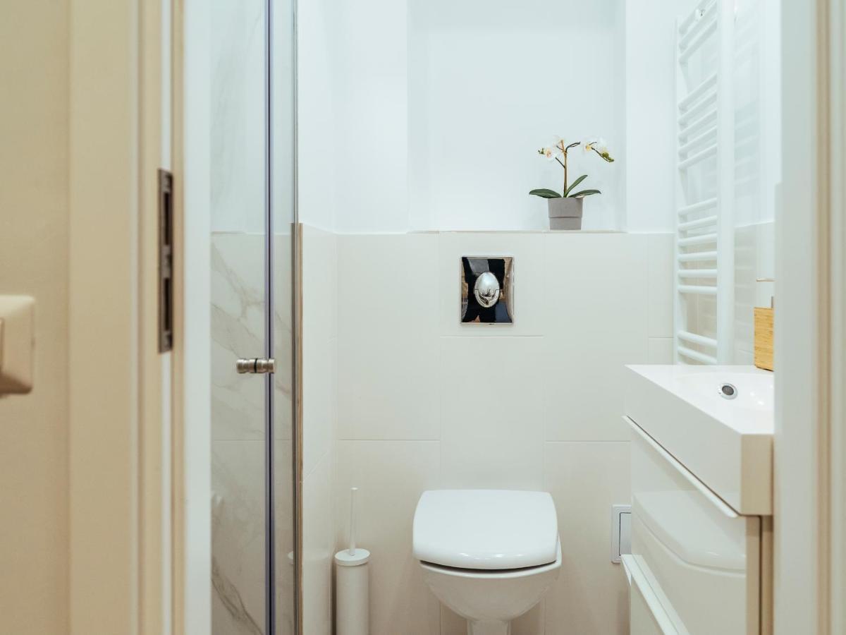 Cosy Studio - Amazing Location - Old Town Букурещ Екстериор снимка